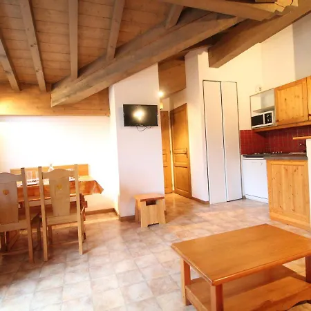 4 Pers A Val Cenis, Au Pied Des Pistes, Parking, Wifi Et Balcon - Fr-1-508-145