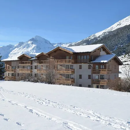 Apartment 4 Pers A Val Cenis, Au Pied Des Pistes, Parking, Wifi Et Balcon - Fr-1-508-145 *